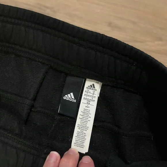 Adidas Women's Essentials 3-Stripes Fleece Jogger Sweatpants/BLACK/Size M - Picture 9 of 9